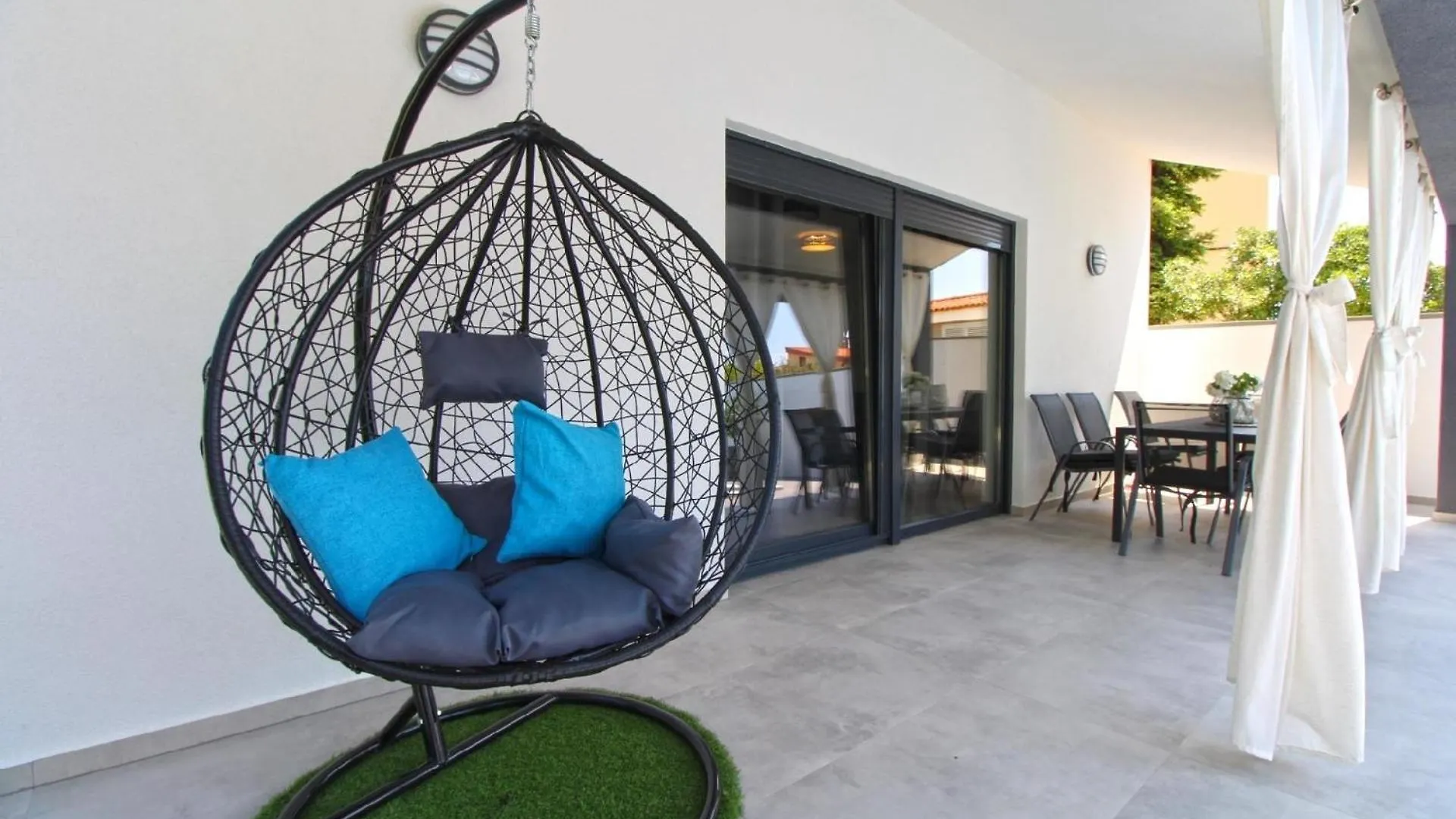 Ferienhaus Mit Privatpool Fuer 8 Personen Ca 125 Qm In Galizana, Istrien Istrische Riviera 0*, Galizana