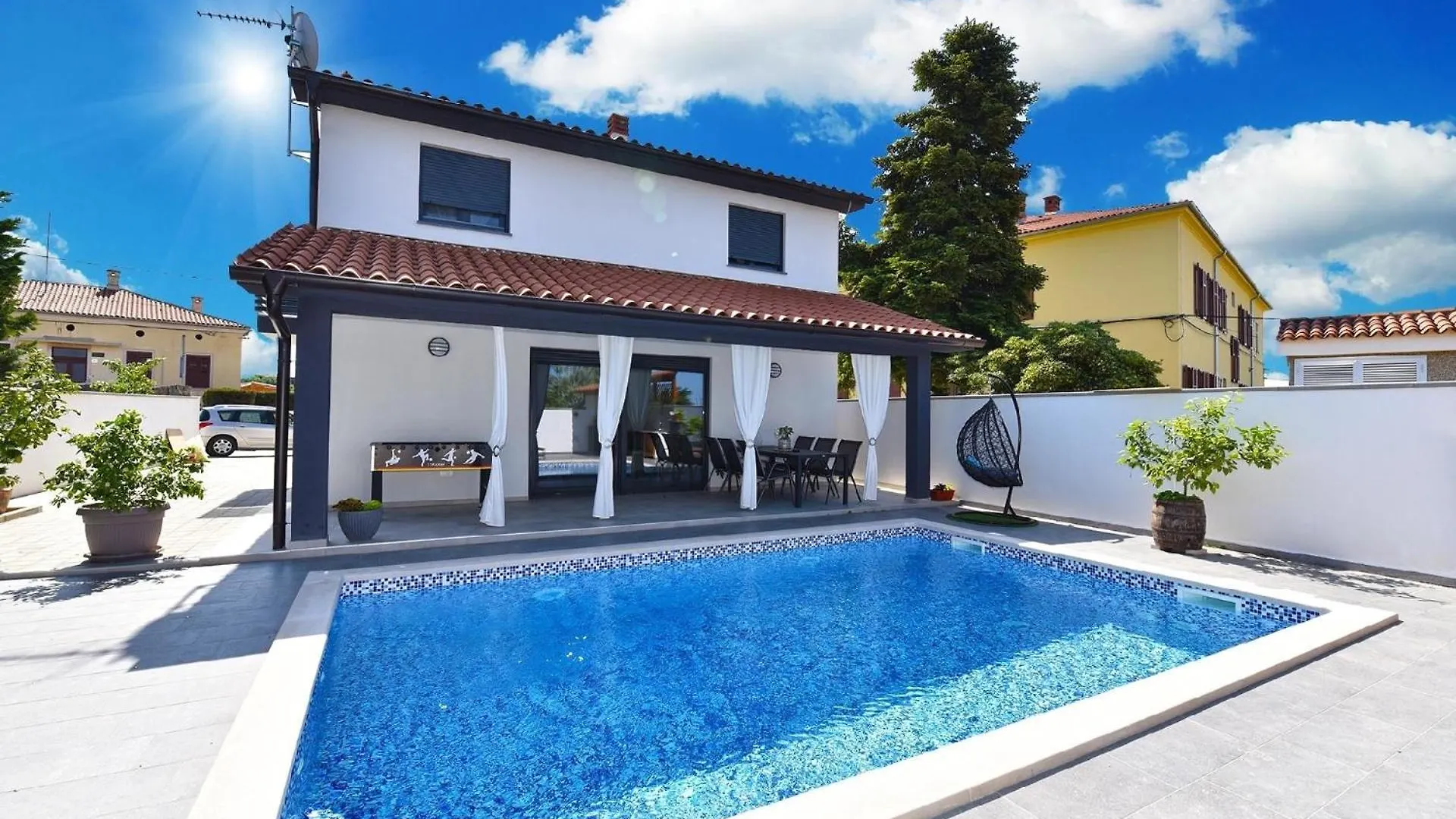 Ferienhaus Mit Privatpool Fuer 8 Personen Ca 125 Qm In Galizana, Istrien Istrische Riviera